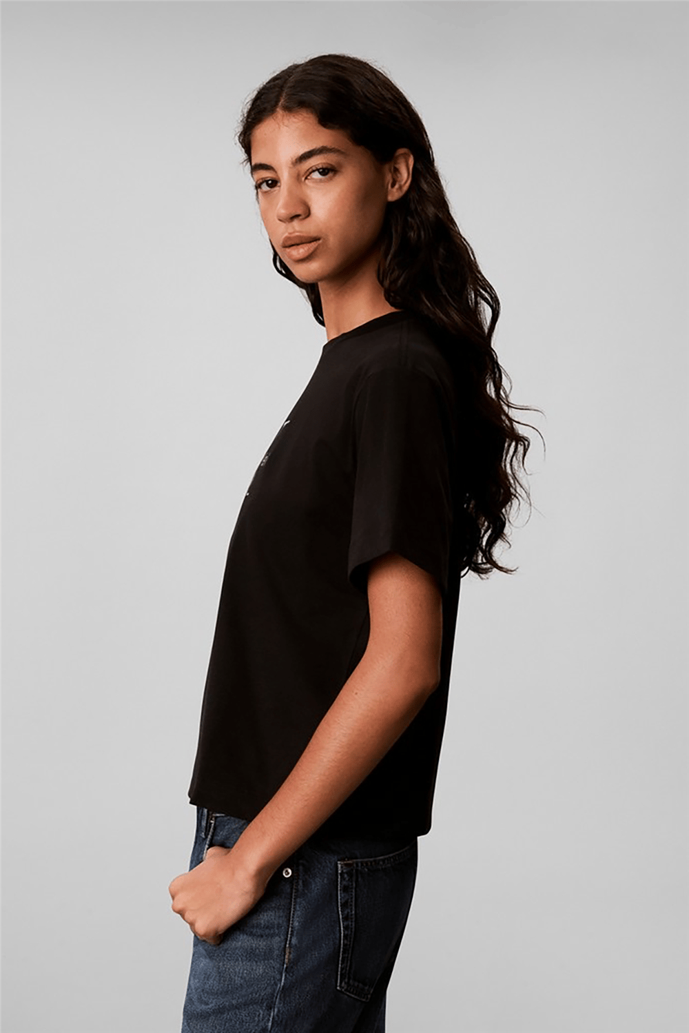 Calvin Klein Ss Boxy Hand Drawn Monologo Tee Kadın Bisiklet Yaka T-Shirt Siyah