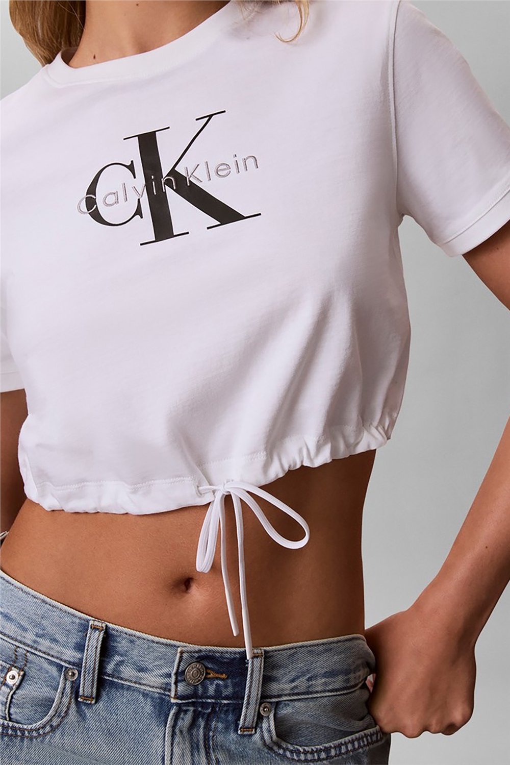 Calvin Klein Ss Monologo Cropped Tie Tee Kadın Bisiklet Yaka T-Shirt Beyaz