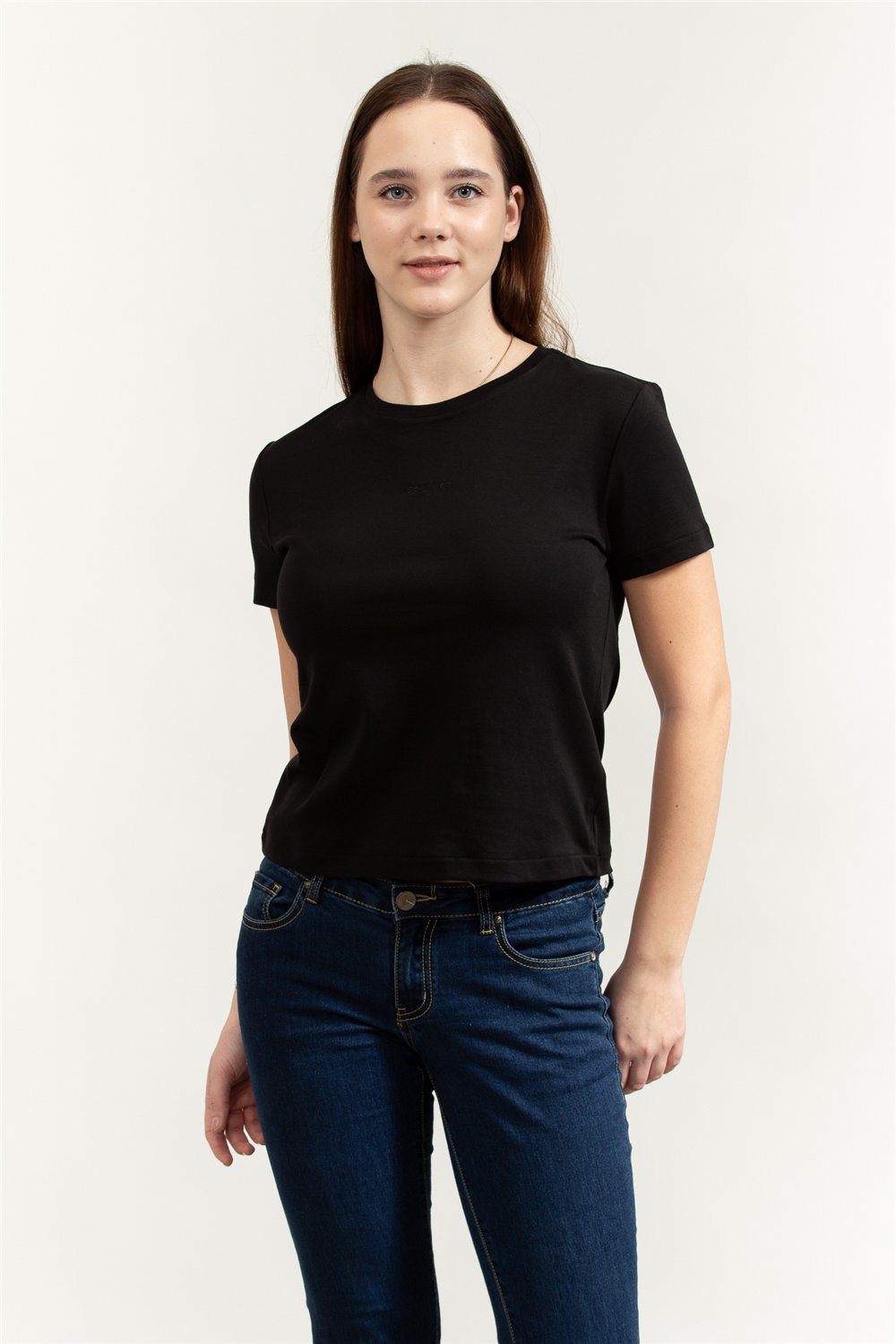Calvin Klein SS Supima Fine Interlock Nano Lo Kadın Bisiklet Yaka T-Shirt