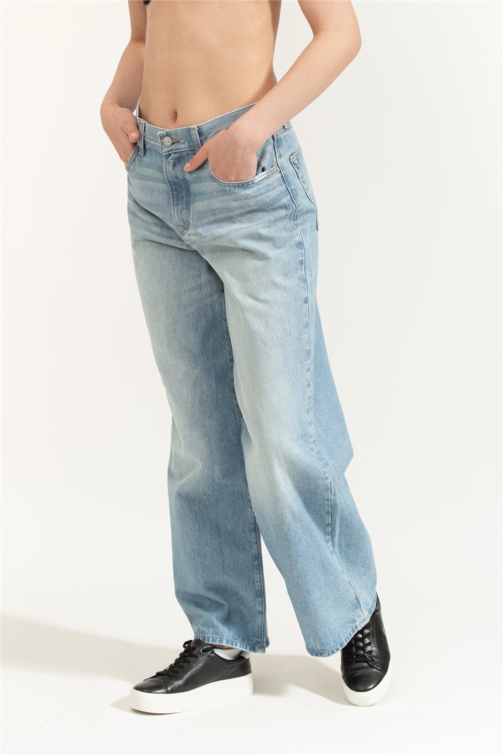 Calvin Klein The Wide Leg Tinted Kadın Jean Pantolon Mavi