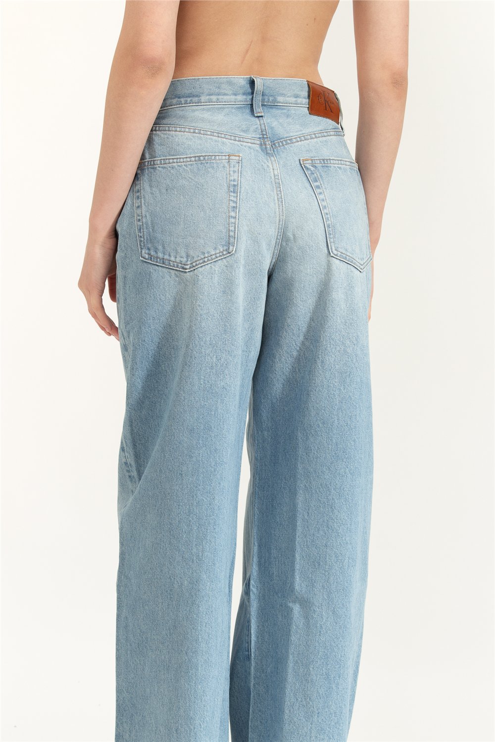 Calvin Klein The Wide Leg Tinted Kadın Jean Pantolon Mavi