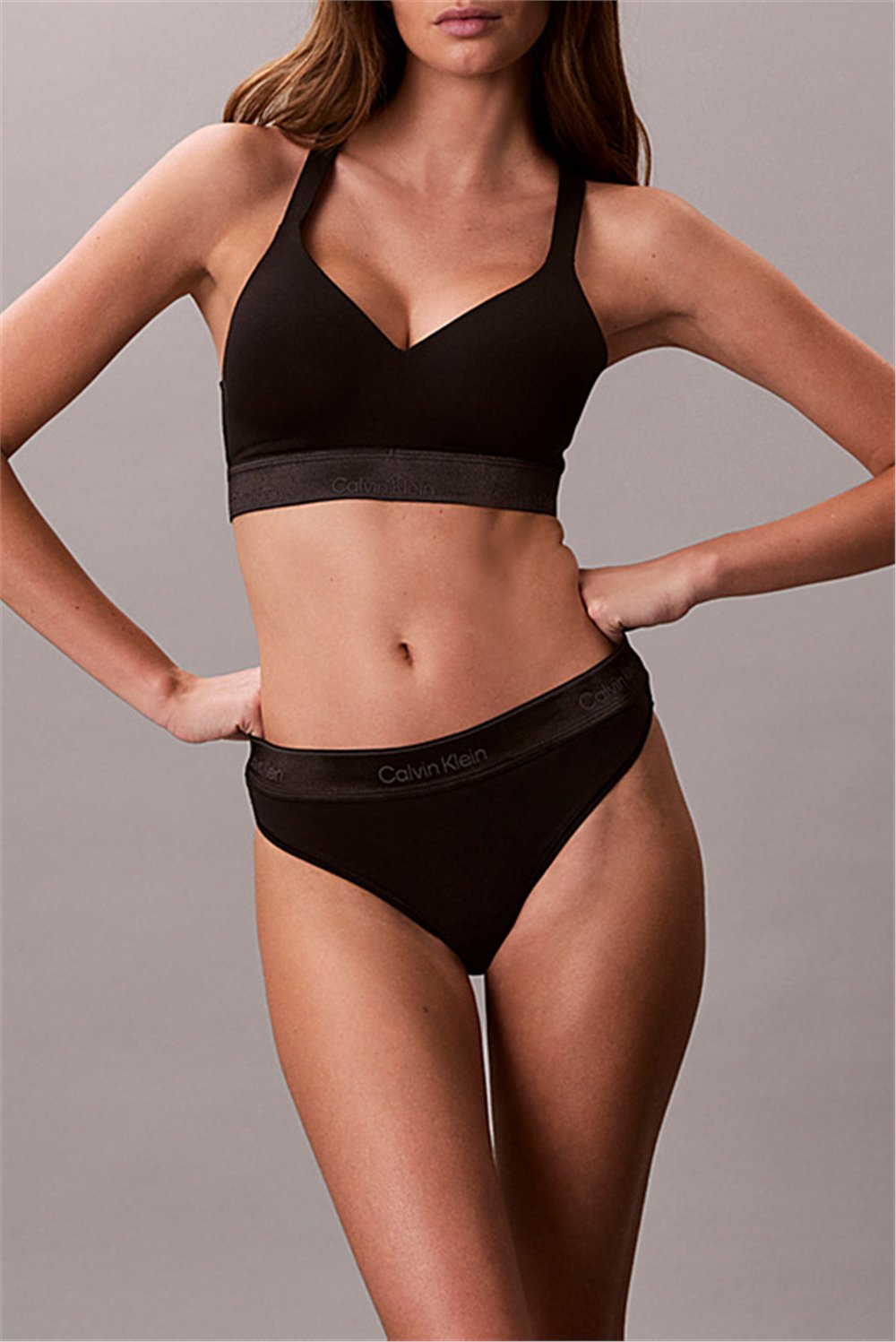 Calvin Klein Thong Kadın Külot Siyah