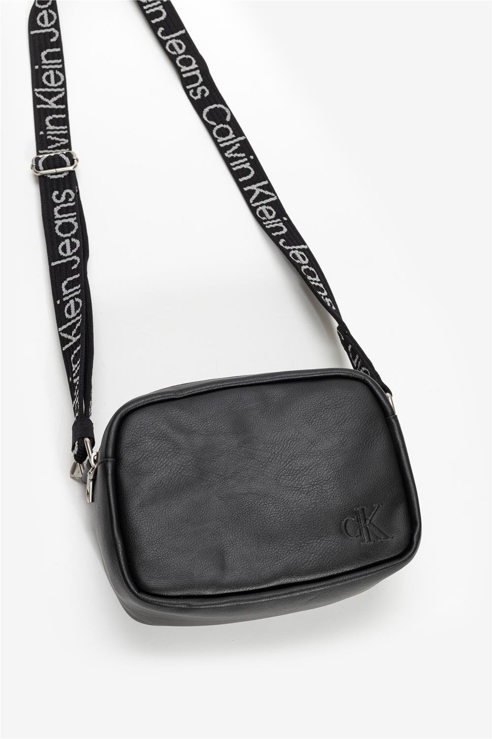 Calvin Klein Ultralight Kadın Mini Omuz Çantası