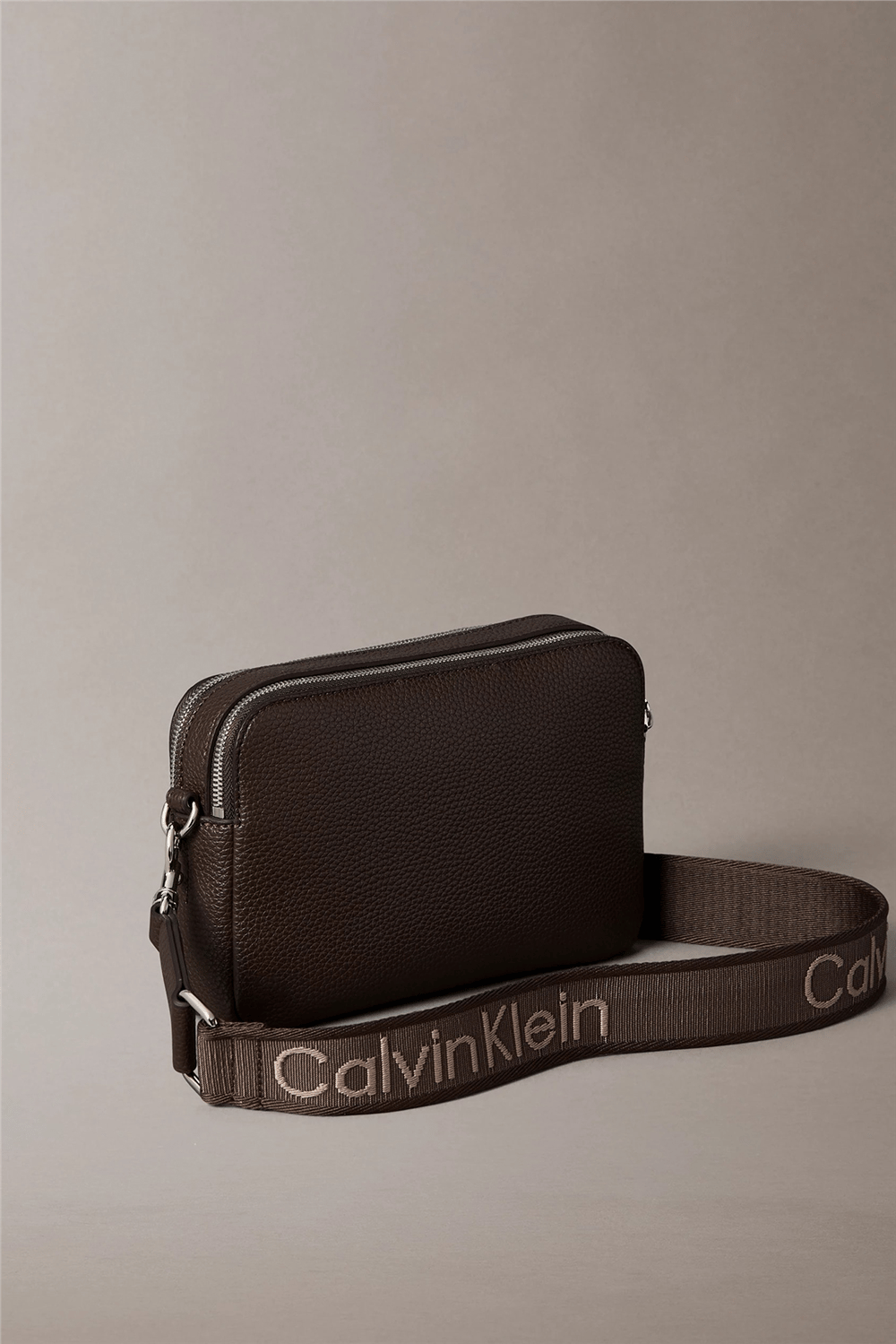 Calvin Klein Webbing 2X Strap Camera Bag Kadın Mini Omuz Çantası Kahverengi