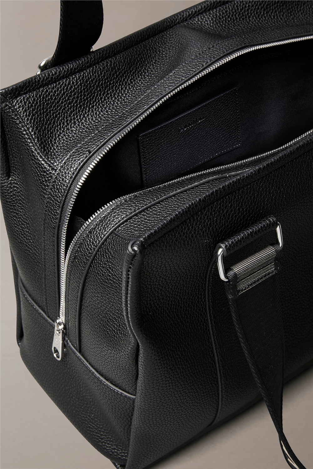 Calvin Klein Webbing Adj Strap Tote Kadın Omuz Çantası Siyah
