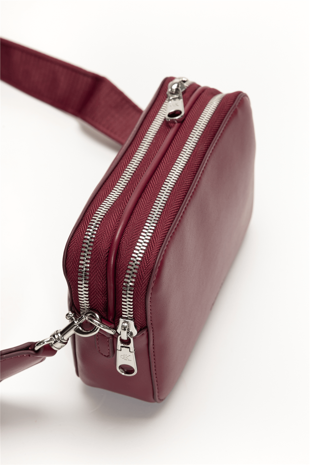 Calvin Klein Webbing Double Strap Camera Bag Kadın Mini Omuz Çantası Kırmızı