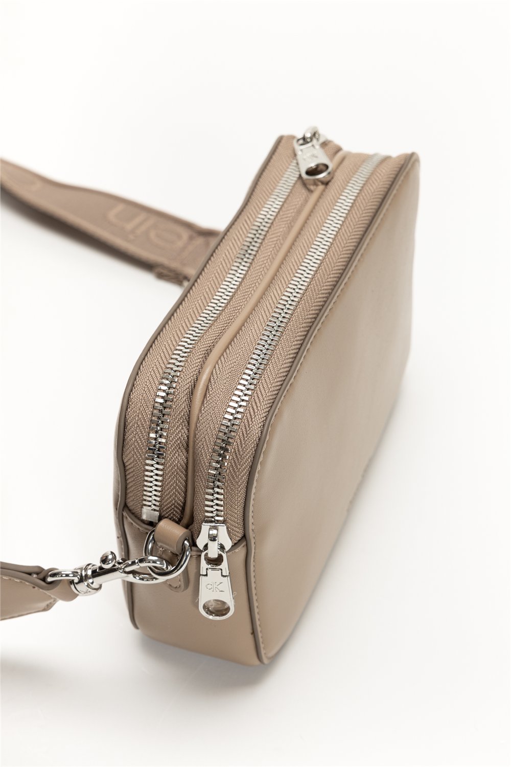 Calvin Klein Webbing Double Strap Camera Bag Kadın Mini Omuz Çantası Kahverengi