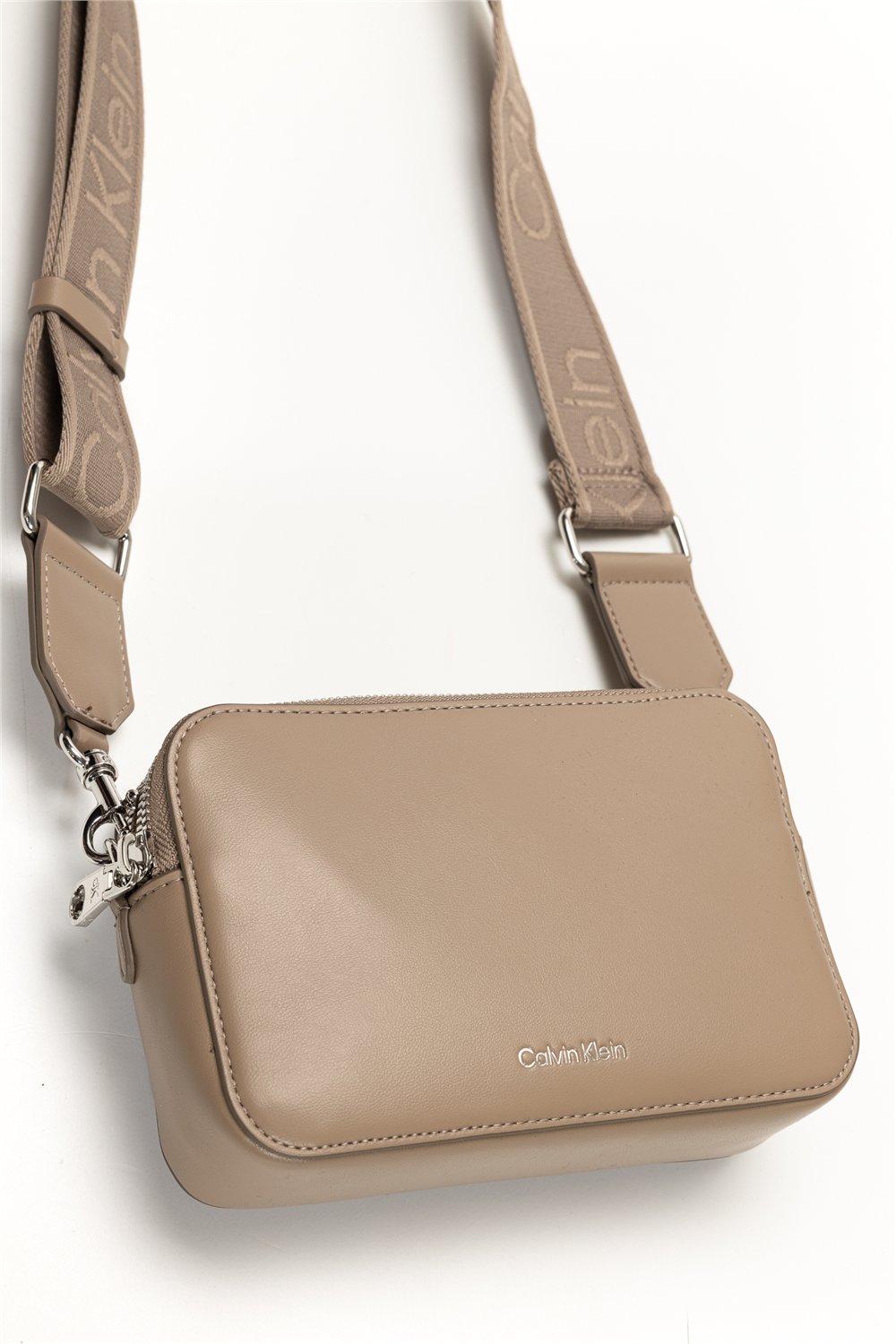 Calvin Klein Webbing Double Strap Camera Bag Kadın Mini Omuz Çantası Kahverengi