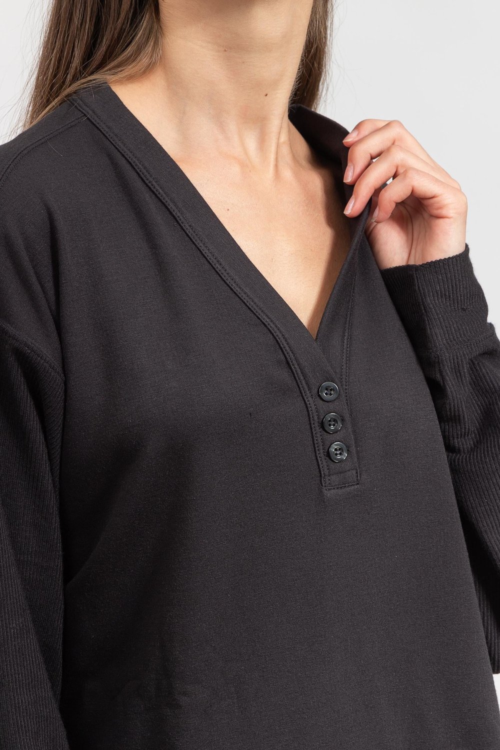 DKNY Cropped Henley Kadın Triko Siyah