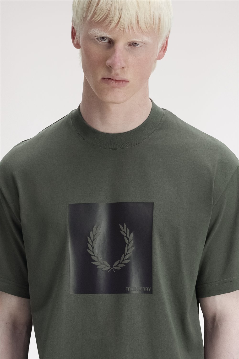 Fred Perry Box Graphic Erkek Bisiklet Yaka T-Shirt Yeşil