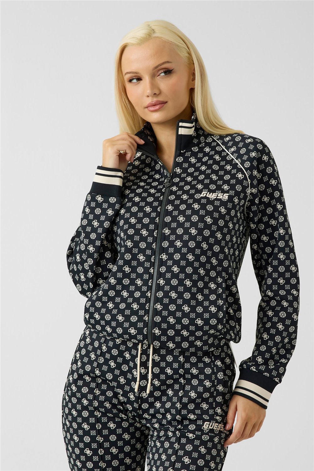 Guess Aggie Kadın Aktif Scuba Fermuarlı Sweatshirt