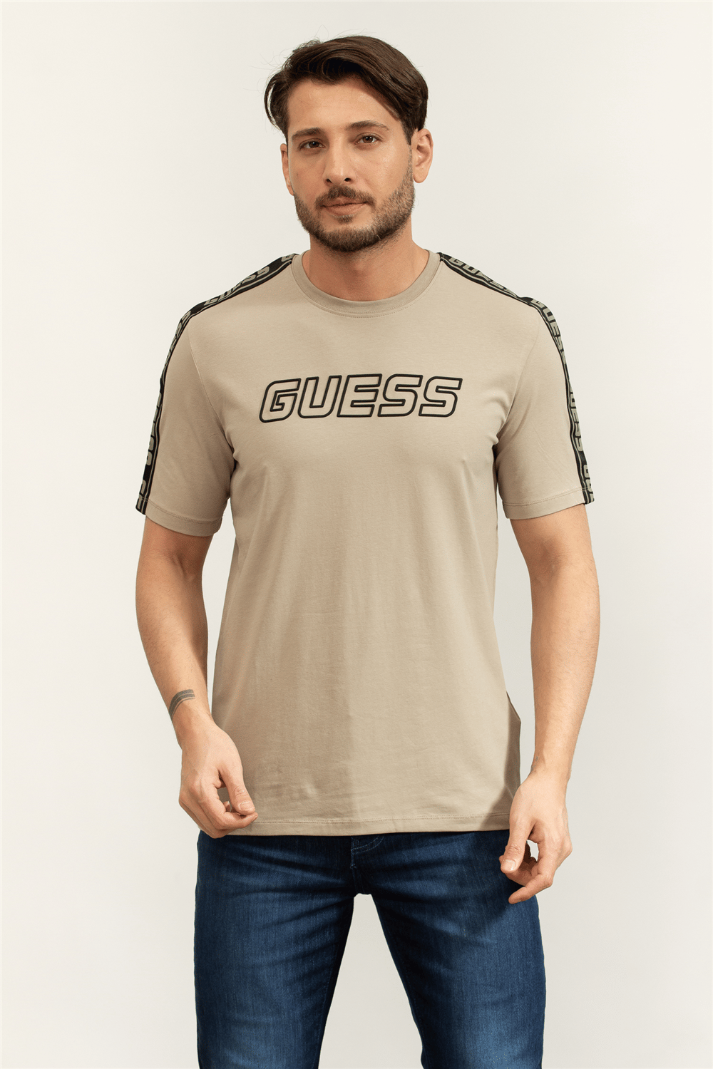 Guess Arlo Erkek Aktif Regular Fit T-Shirt