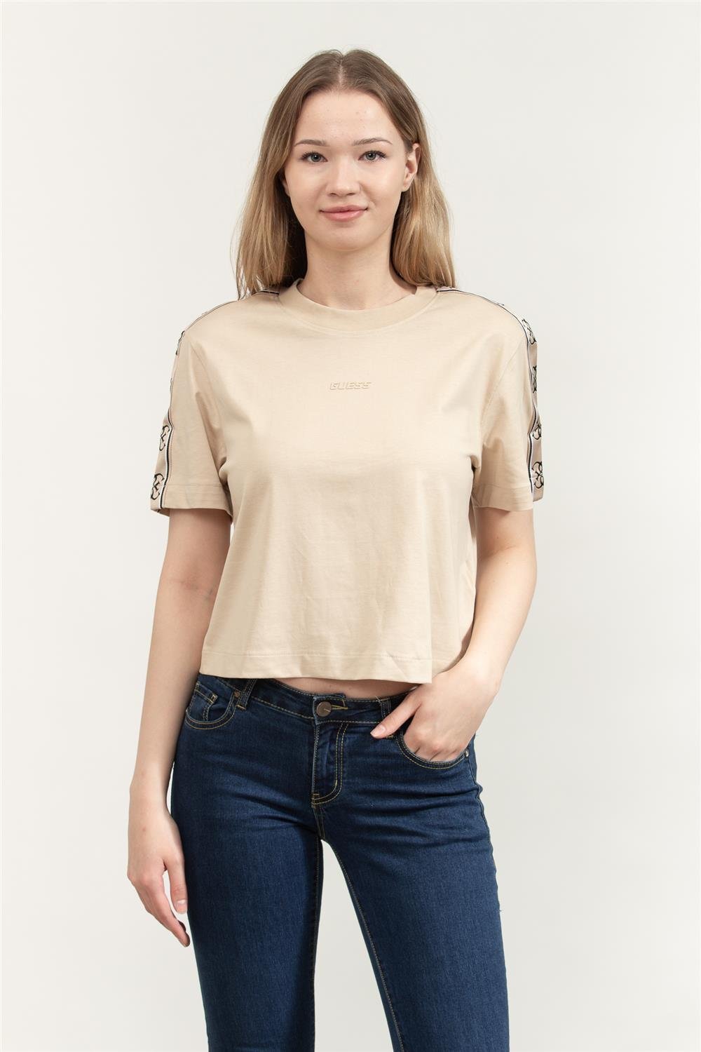 Guess Britney Kadın Aktif Boxy Fit T-Shirt