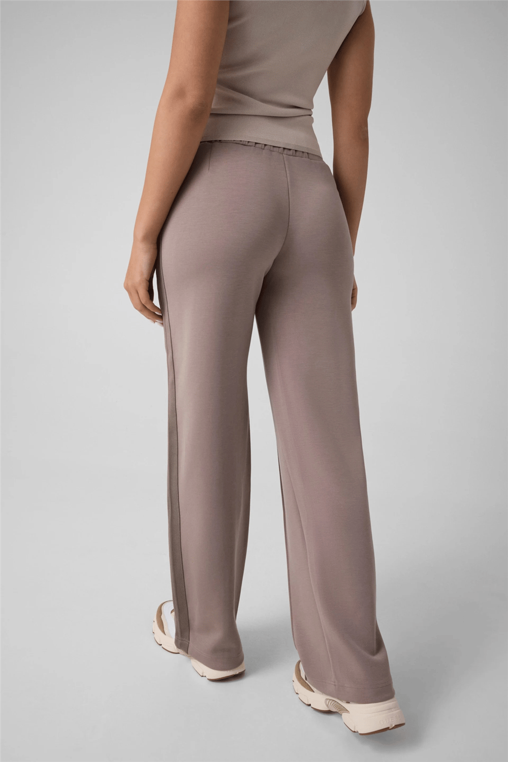 Guess Lyra Kadın Aktif Modal Karışımlı Regular Fit Eşofman Altı