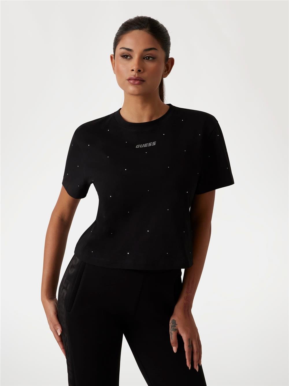 Guess Primula Kadın Aktif Boxy Fit T-Shirt