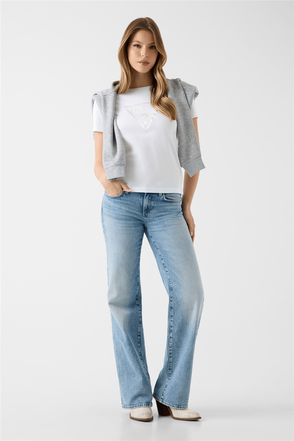 Guess Tria Kadın Regular Fit Bisiklet Yaka T-Shirt Beyaz