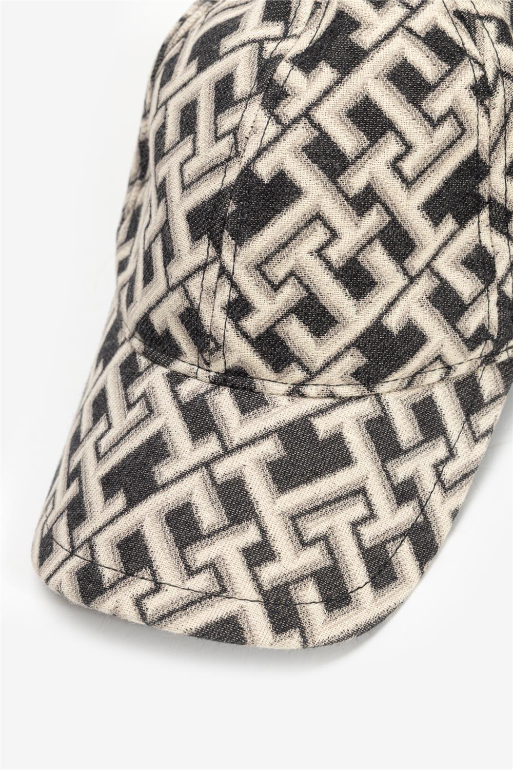 Tommy Hilfiger Contemporary Mono Kadın Baseball Şapka