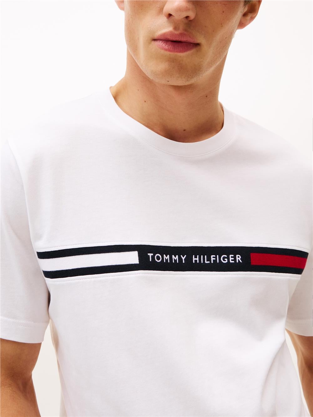 Tommy Hilfiger Hilfiger Chest Insert Tee Erkek Bisiklet Yaka T-Shirt