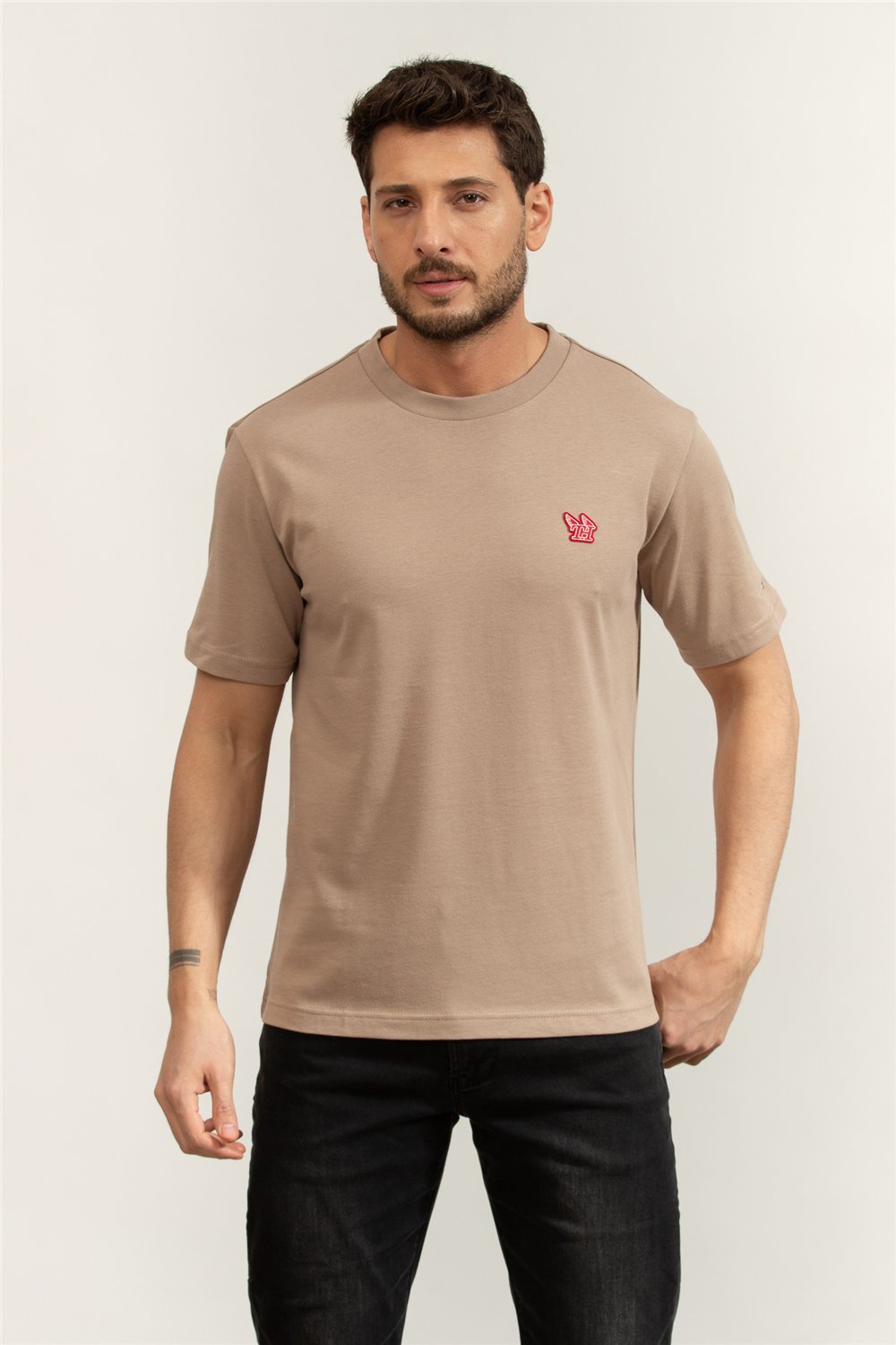 Tommy Hilfiger Modern Athleisure H Badge Tee Erkek Bisiklet Yaka T-Shirt