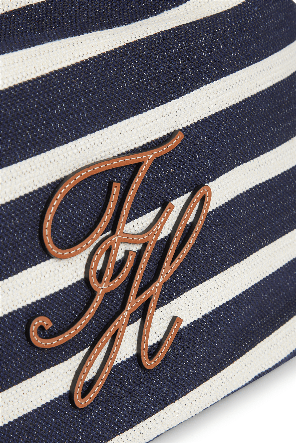 Tommy Hilfiger Th Elev Summer Bucke Kadın Omuz Çantası