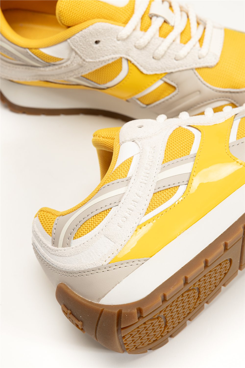 Tommy Hilfiger TH Modern Runner Mix Mat Kadın Sneaker Altın