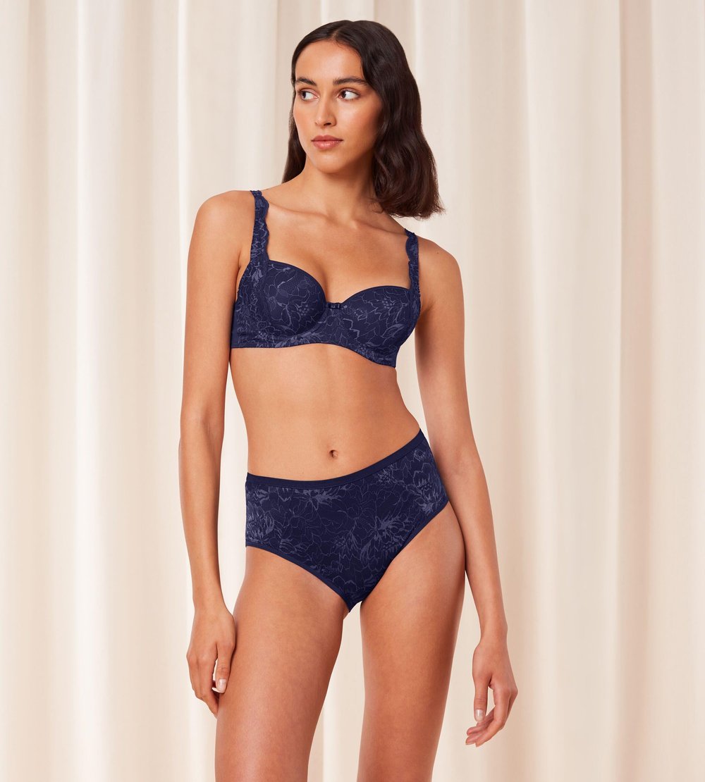 triumph-amourette-charm-t-maxi02-kulot-9ca-b9.jpg