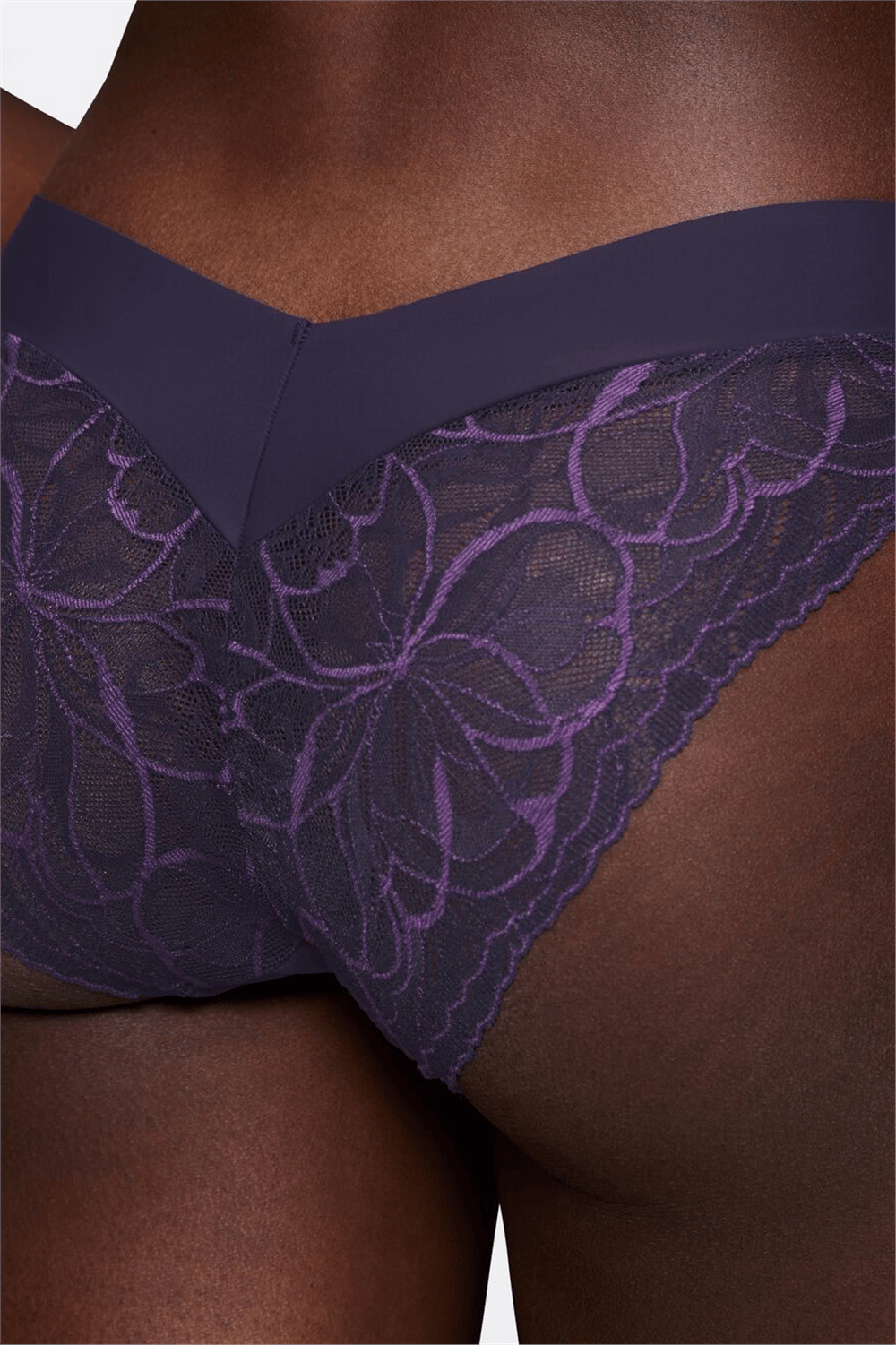 Triumph Kadın Body Make-Up Illusion Lace Highleg Tai Külot Lacivert