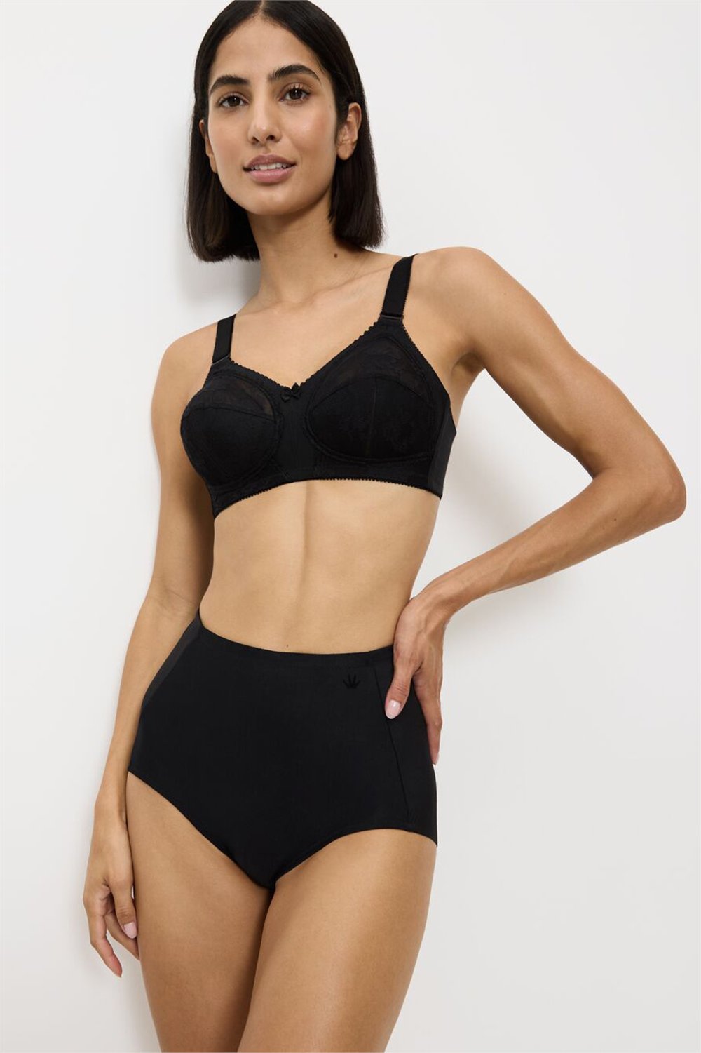 Triumph Doreen X Sporcu Sütyen Siyah