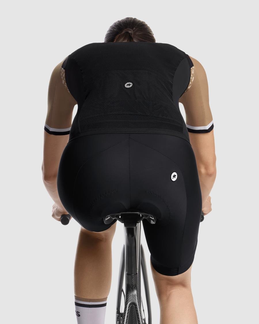Assos Uma GT Wind C2 Boss x Assos Yelek 