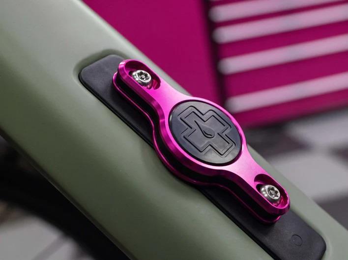 Muc-Off Airtag Holder