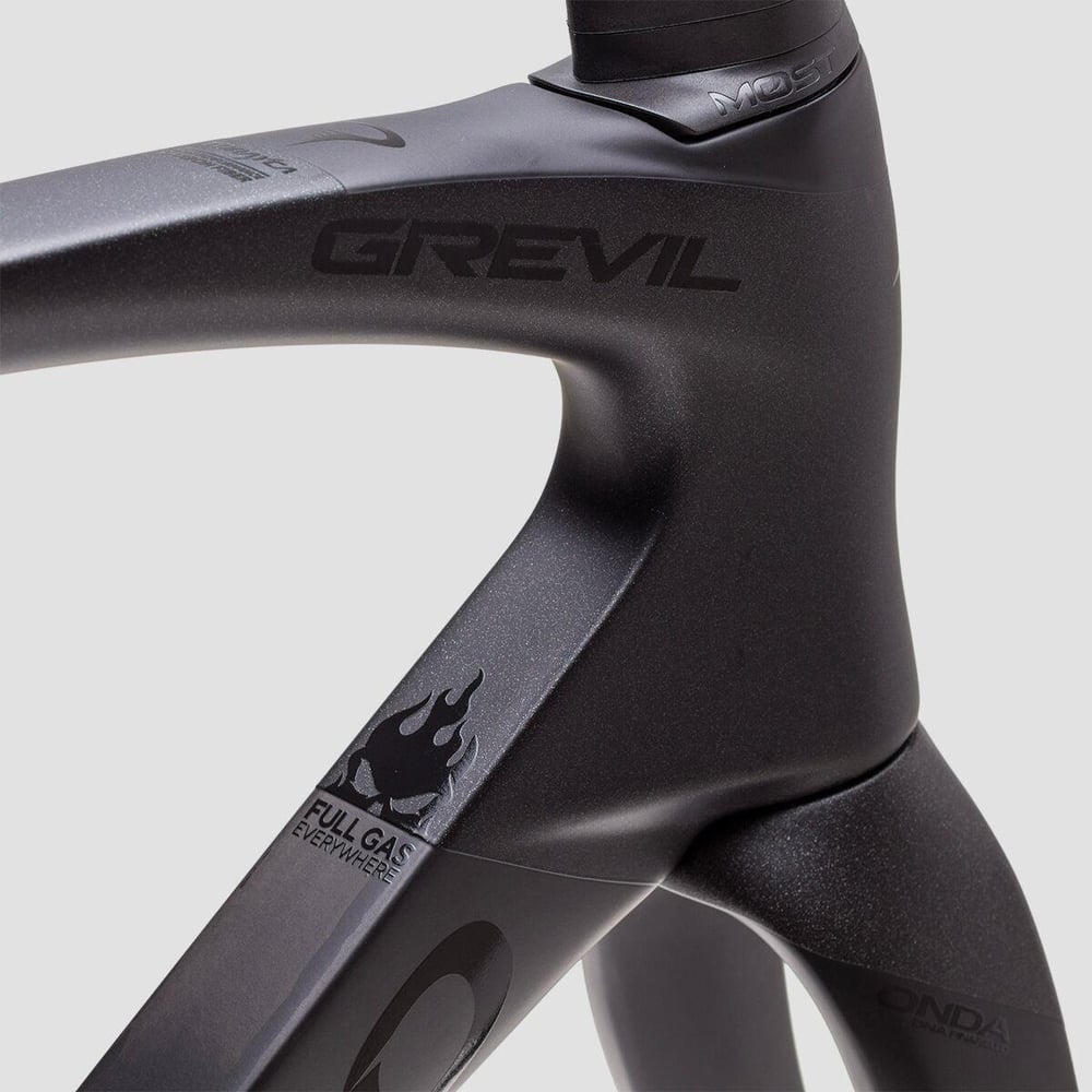 Pinarello Grevil F9 Siyah Kadro