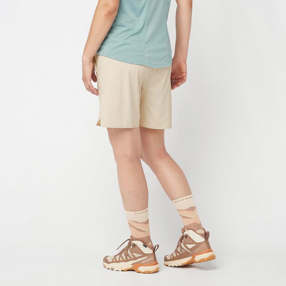 Salomon Wayfarer Ease Shorts Kadın Koşu Şortu