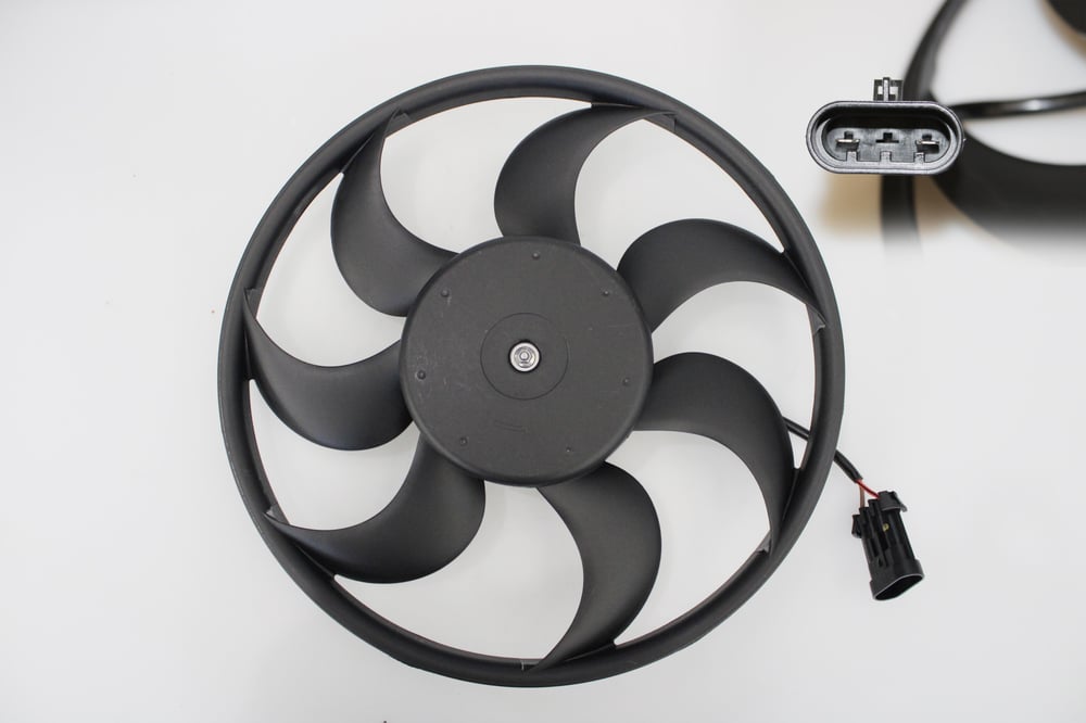 FAN MOTORU ASTRA H 04> 1.6 16V 1.8 16V AT ZAFIRA B 05> (KABLOLU)