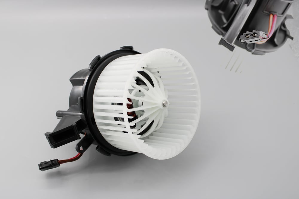 KALORİFER MOTORU AUDI A4 8K B8 A5 8T 8F7 Q5 8R 07>09 133-5x63-5 MM (KABLOLU)