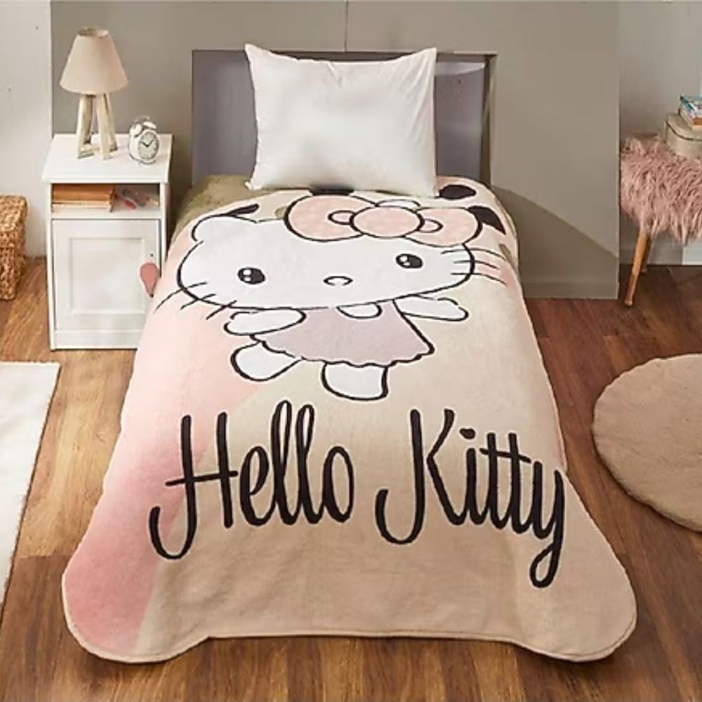 Taç Lisanslı Hello Kıtty Sprıng Battaniye