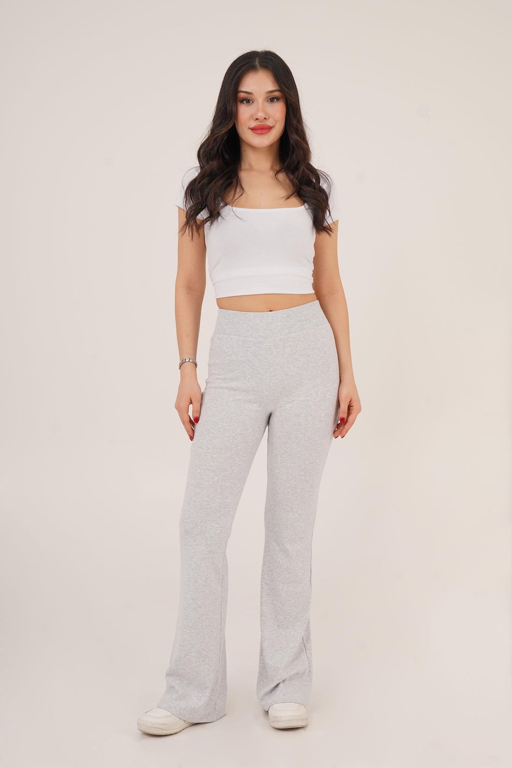 Bel Lastikli Vücuda Oturan Basic Gri Pantolon