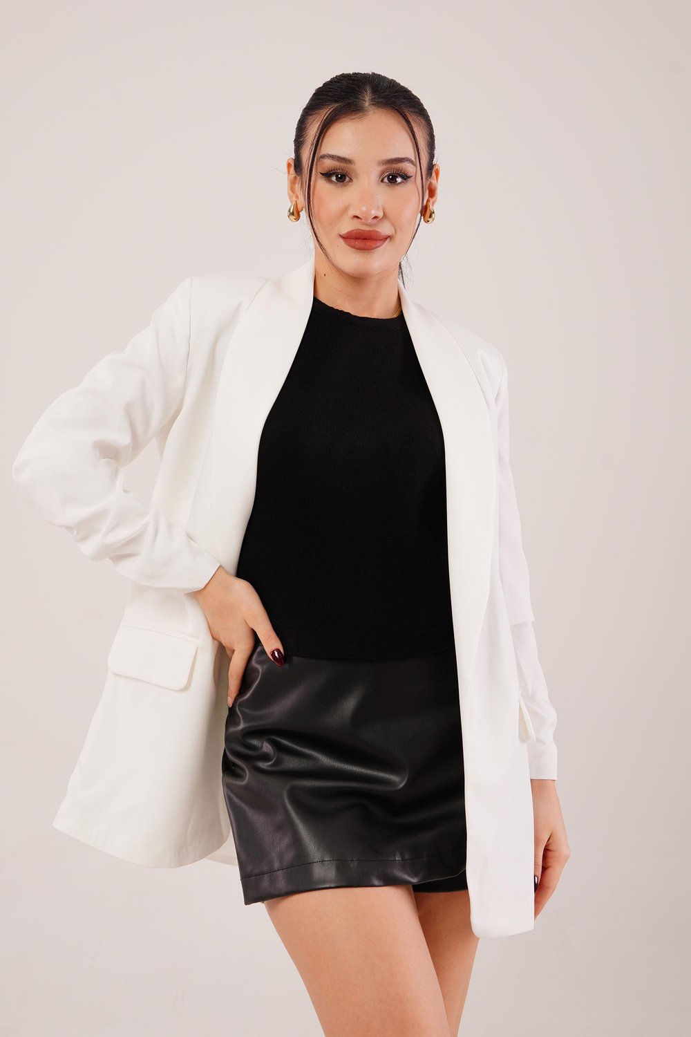 Kol Ucu Büzgü Detay Beyaz Blazer Ceket