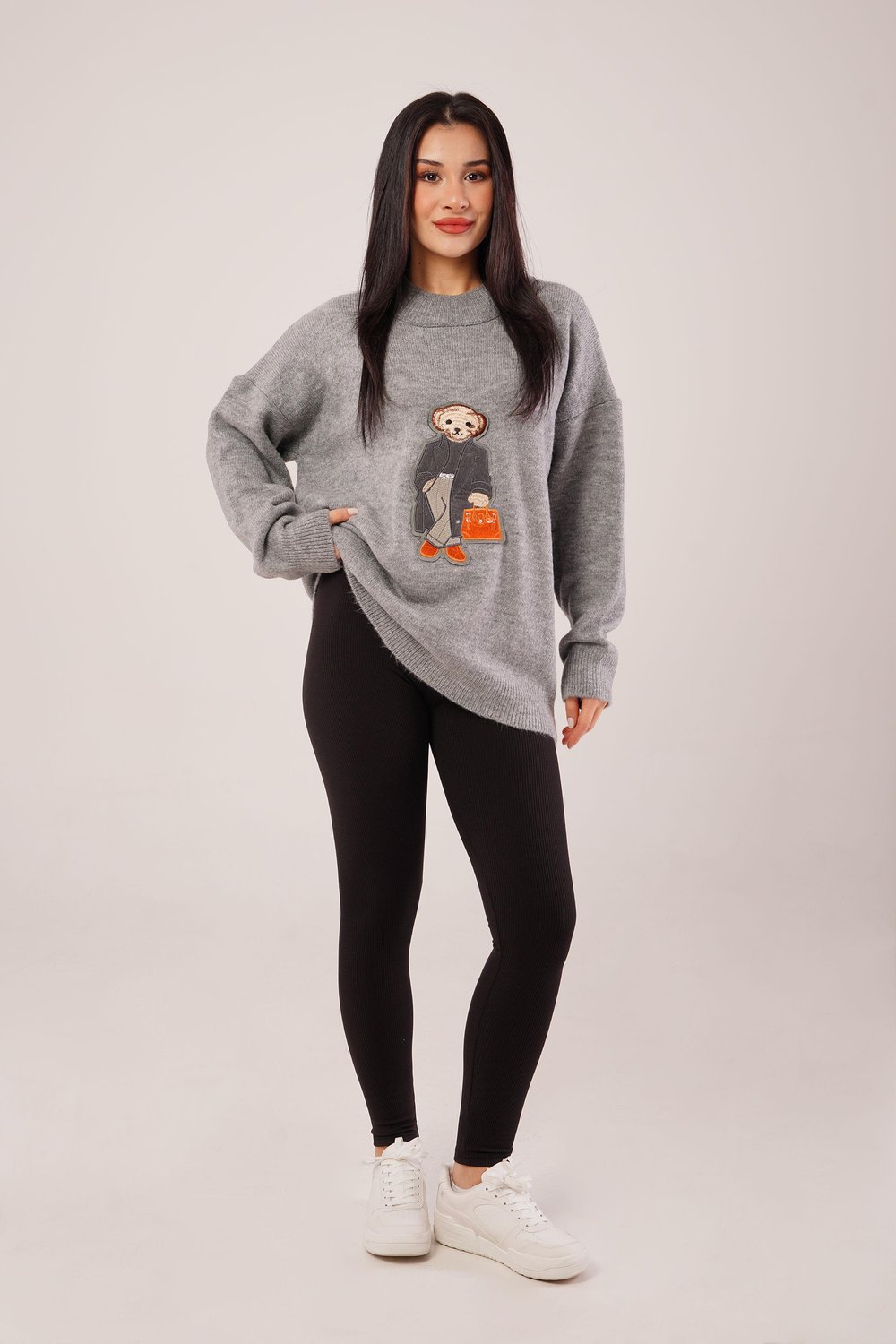 Panda Nakışlı Oversize Gri Kazak