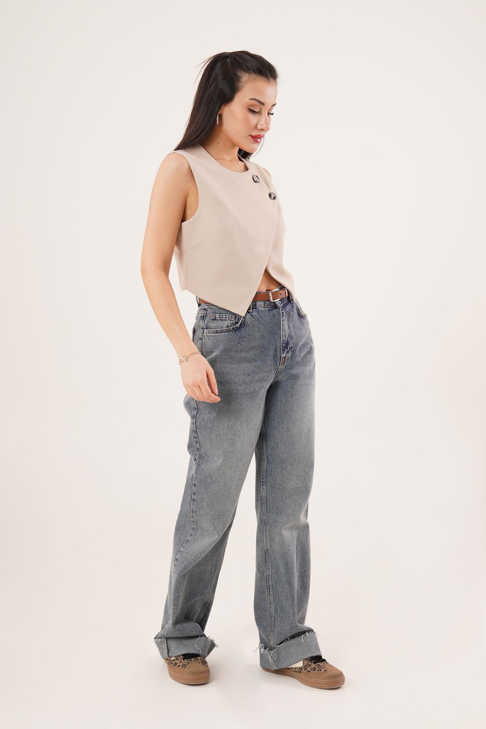 Çift Düğmeli Çapraz Model Bej Yelek