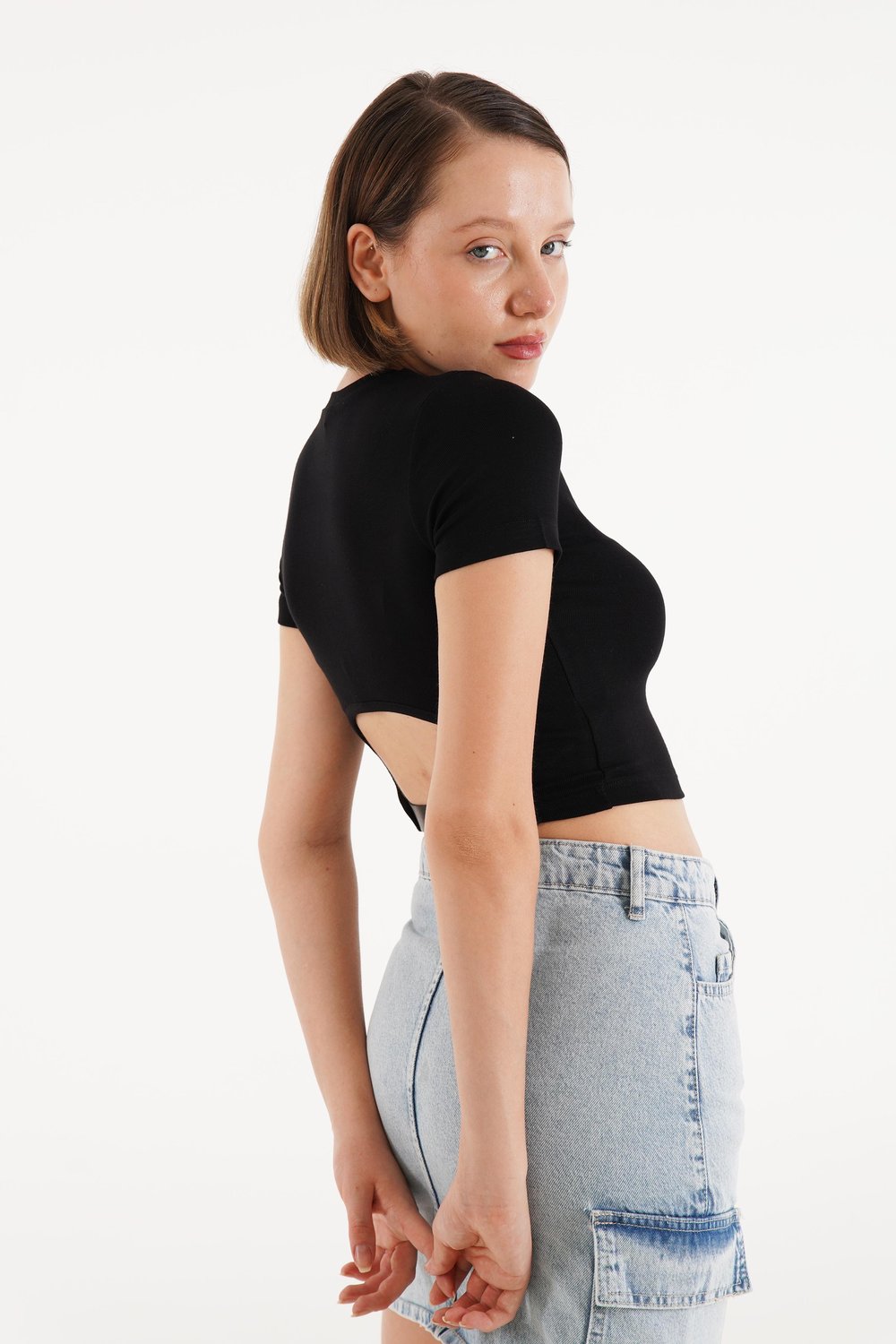 Sırt Kemer Detaylı Basic Siyah Crop