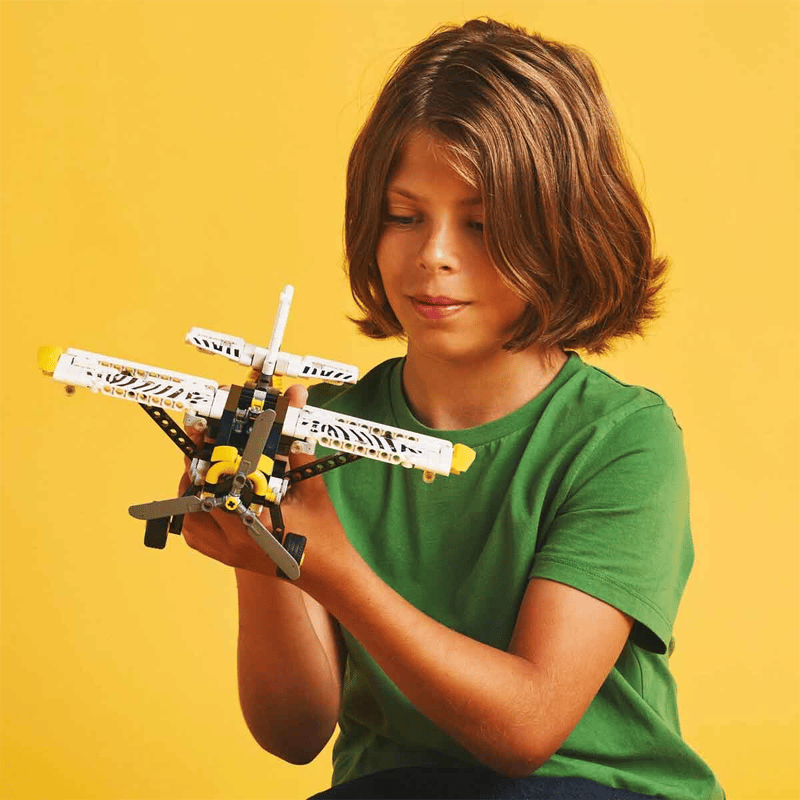 LEGO Technic Arazi Uçağı 42198 - 8 Yaş ve Üzeri Çocuklar için Koleksiyonluk Yaratıcı Oyuncak Yapım Seti