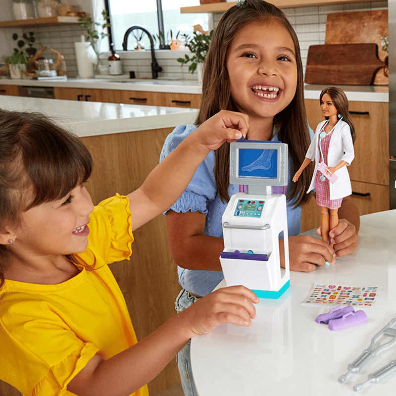 Mattel Barbie nin Klinik Oyun Seti GTN61