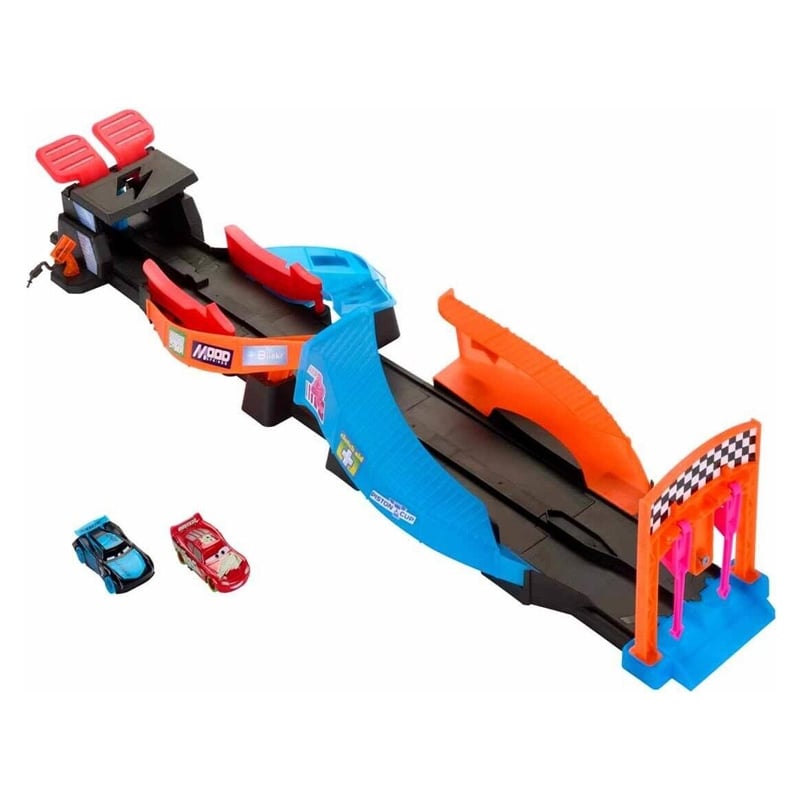 Mattel Cars Karanlık Parla Yarıscı Pıstset