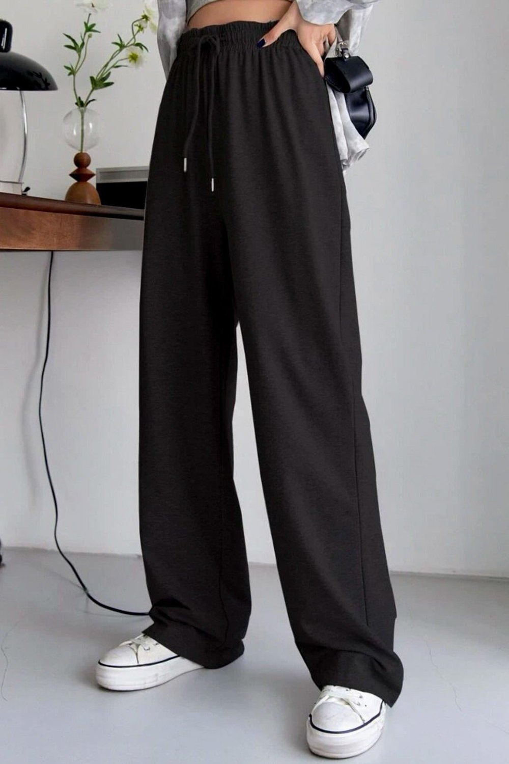 Siyah Bol Paça Eşofman Altı