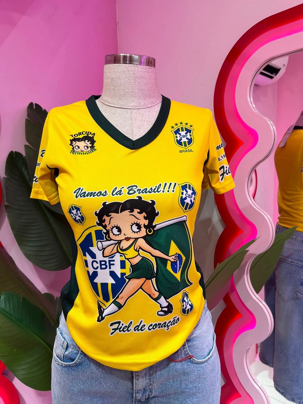 Sarı Betty Boop Brasil   Kısa Kol Jersey T-Shirt