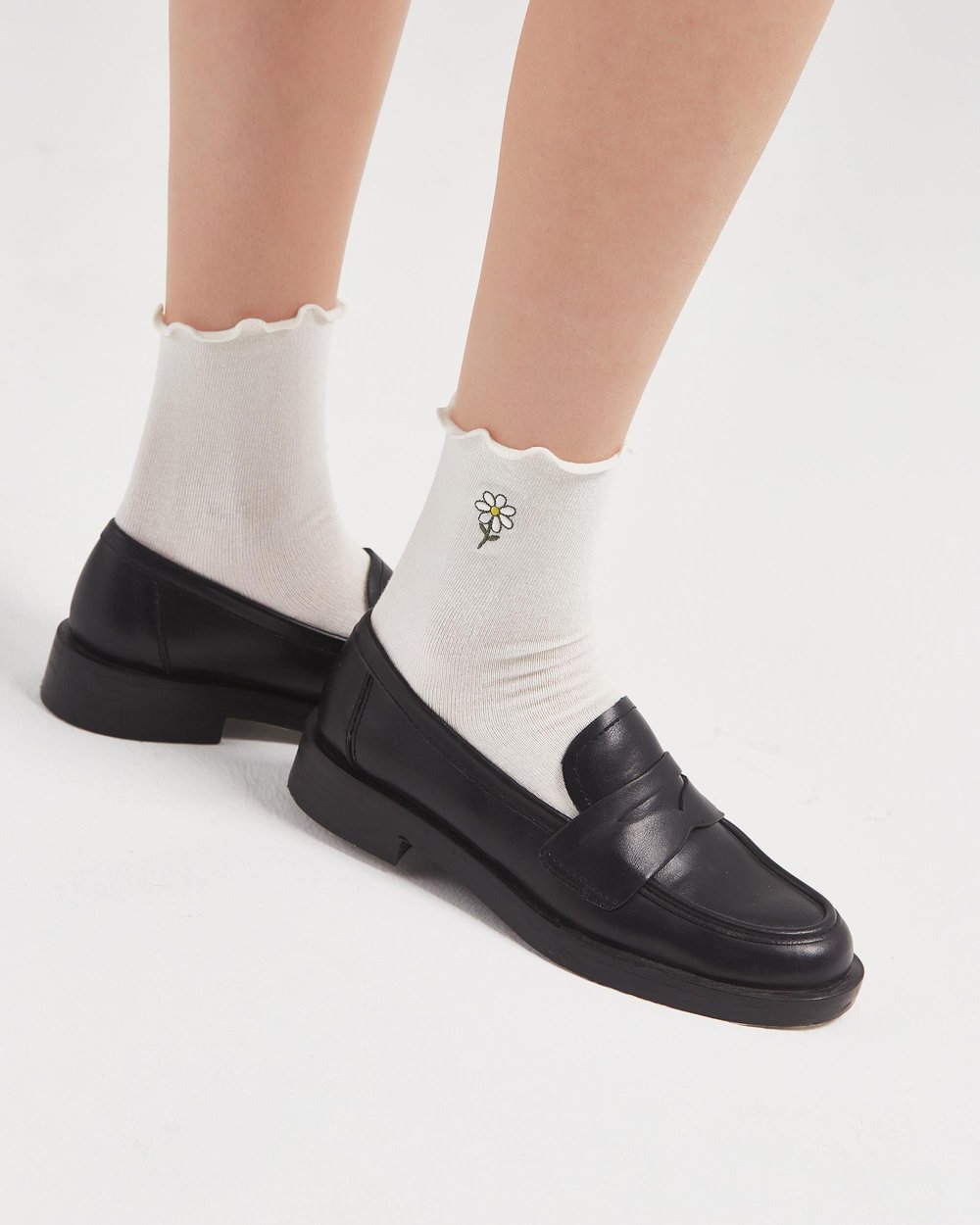 Kadın Papatya Nakışlı Fırfırlı 6lı Çorap Çok Renkli