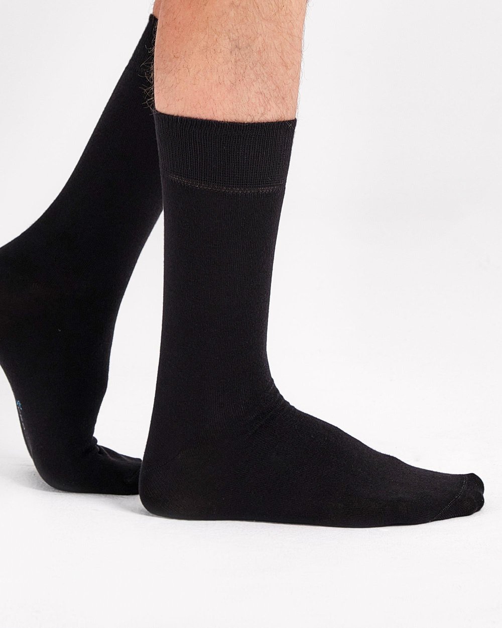Erkek Premium Dikişsiz Yazlık Bambu Çorap Siyah
