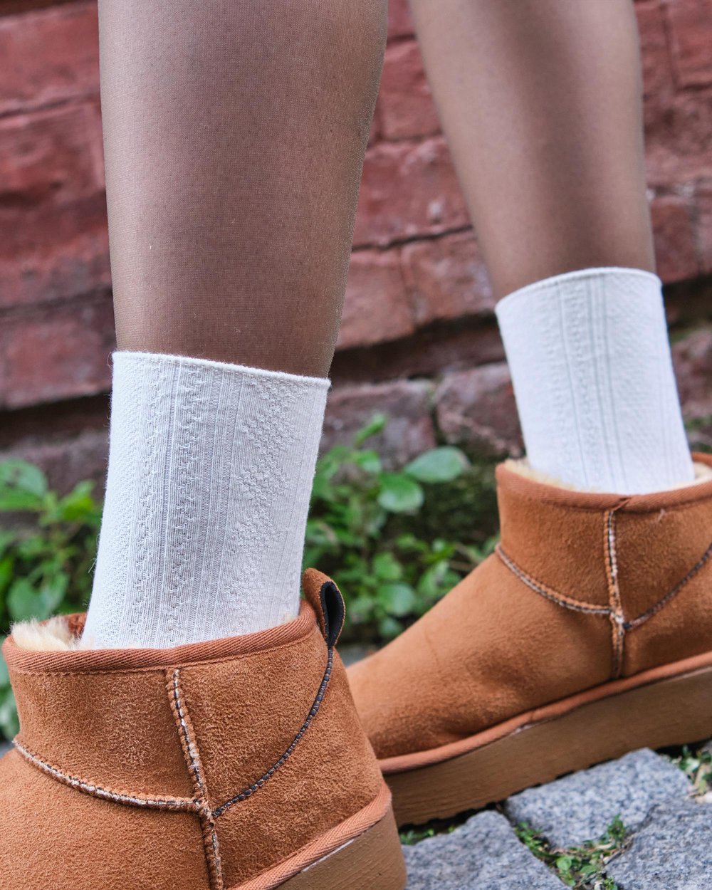 Kadın Roll Top Lastiksiz Kabartma Desenli Çorap Ekru