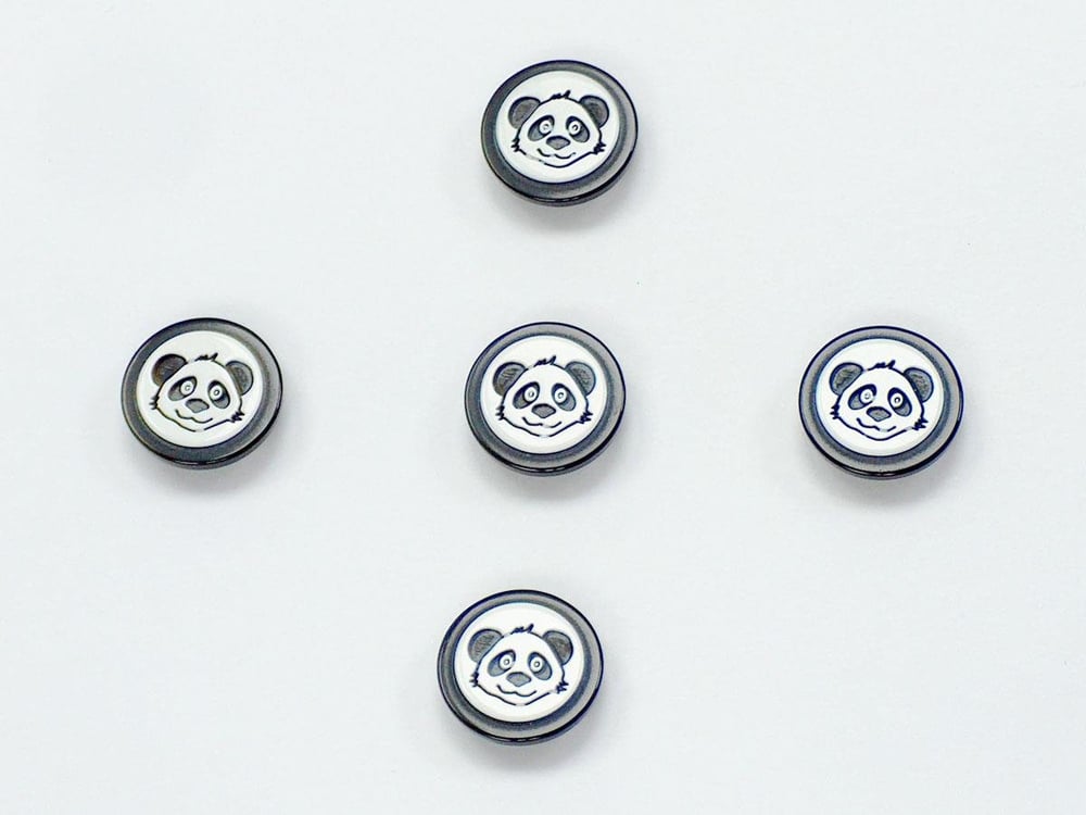 5 Raccoon Face Figure Buttons Black, White 15mm long