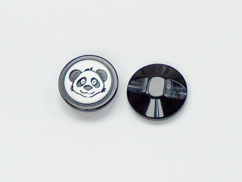 5 Raccoon Face Figure Buttons Black, White 15mm long